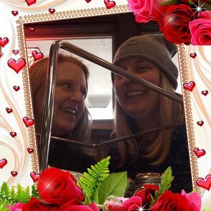 Meet your Posher, Dee